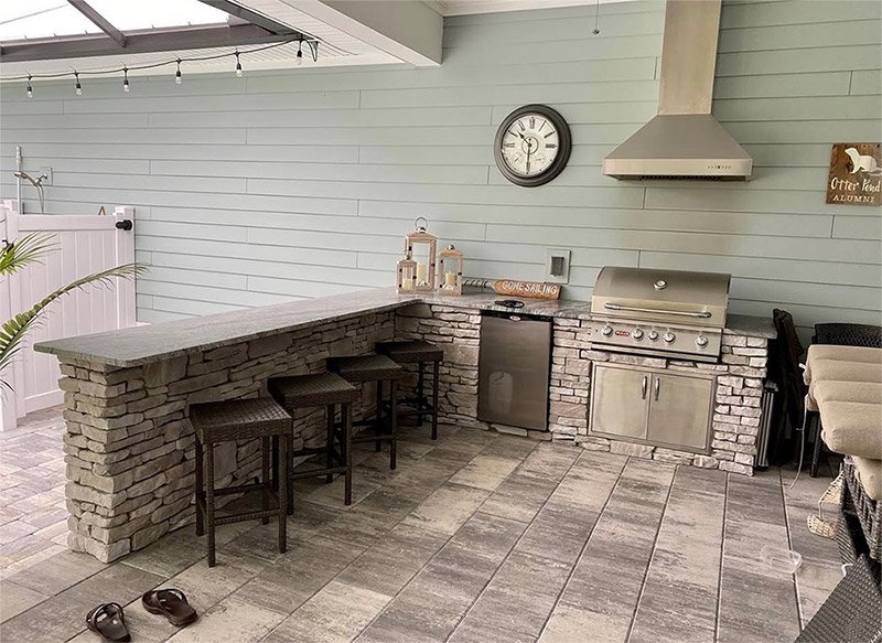 outdoor kitchen